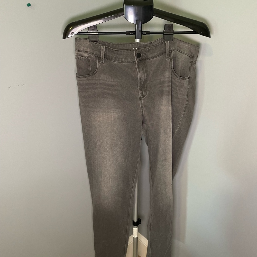Old Navy Rockstar 24/7 Medium Gray Wash Jegging Jeans